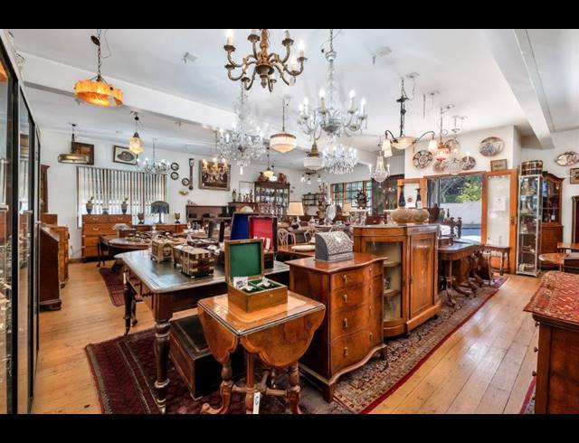 420M² BUSINESS FOR SALE IN PARKTOWN NORTH